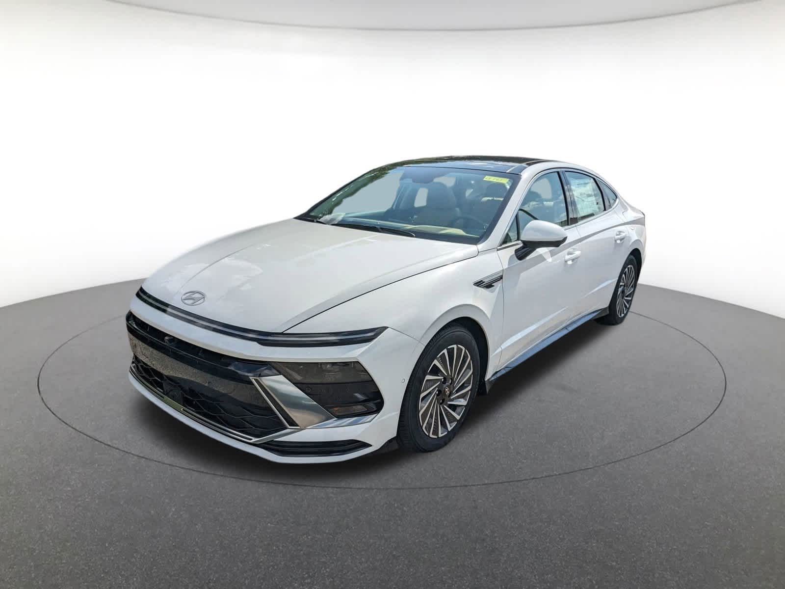 new 2025 Hyundai Sonata Hybrid car, priced at $39,960