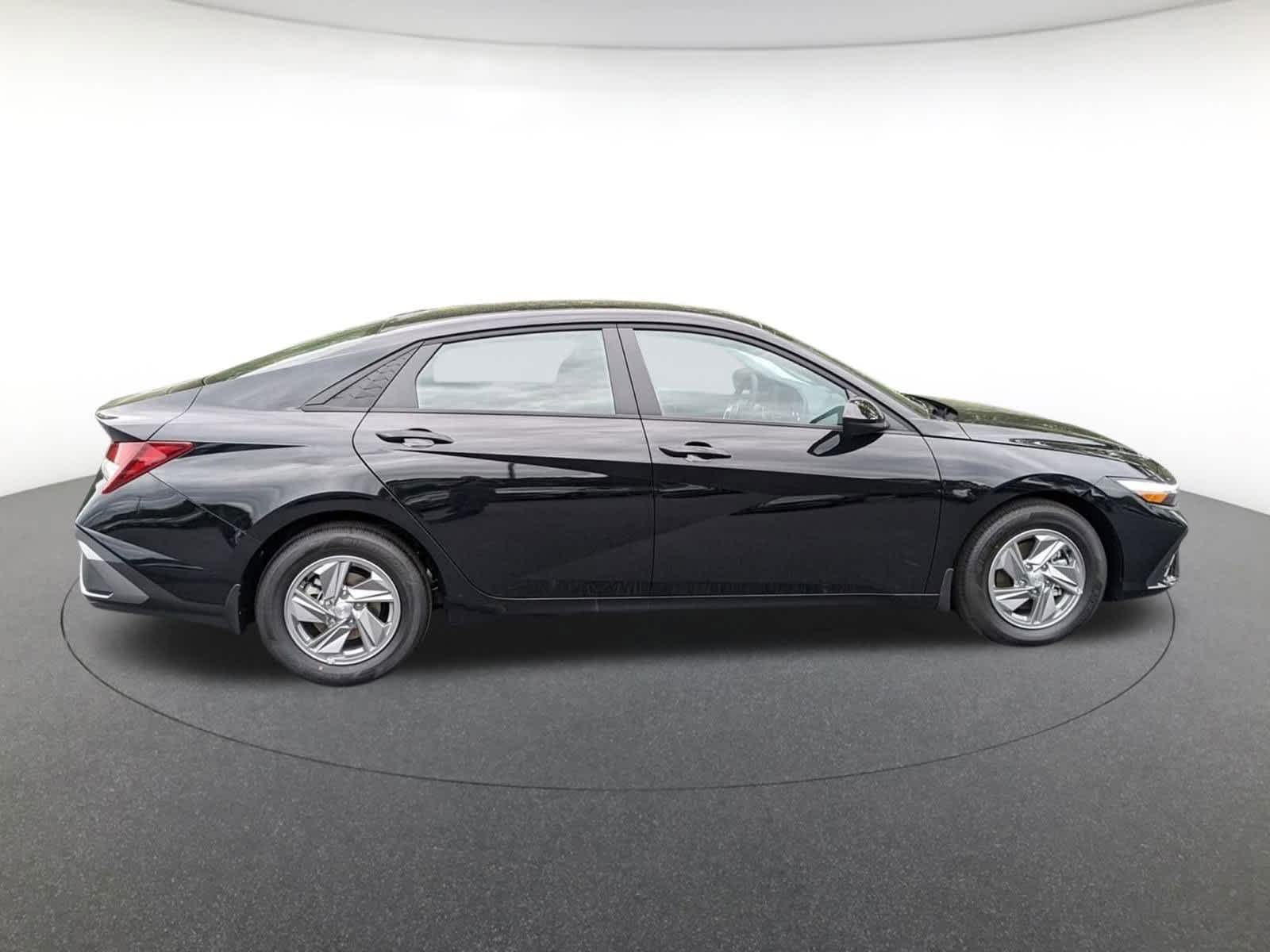 new 2025 Hyundai Elantra car, priced at $23,302