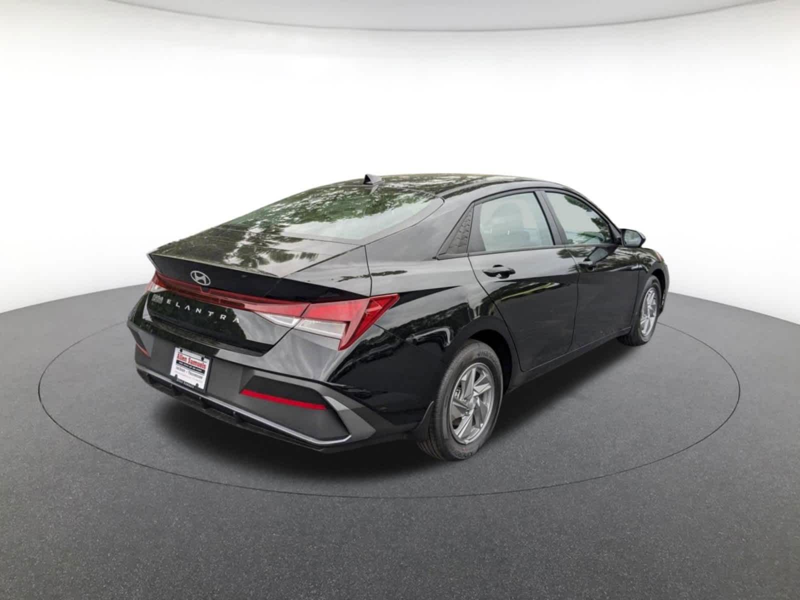 new 2025 Hyundai Elantra car, priced at $23,302