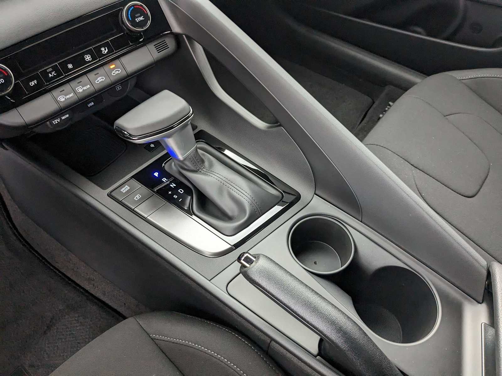 new 2025 Hyundai Elantra car, priced at $24,540
