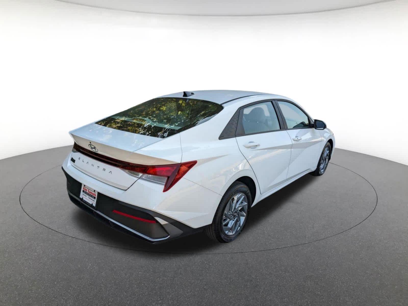 new 2024 Hyundai Elantra car, priced at $23,700