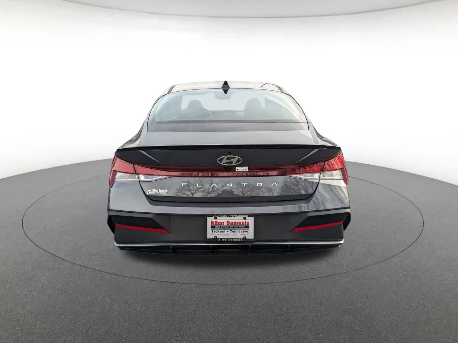 new 2025 Hyundai Elantra car, priced at $23,386