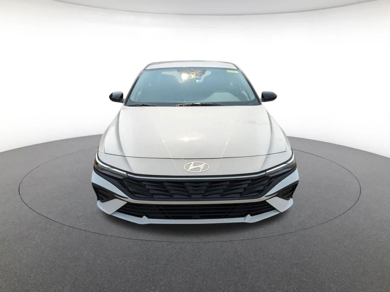 new 2025 Hyundai Elantra car, priced at $25,535