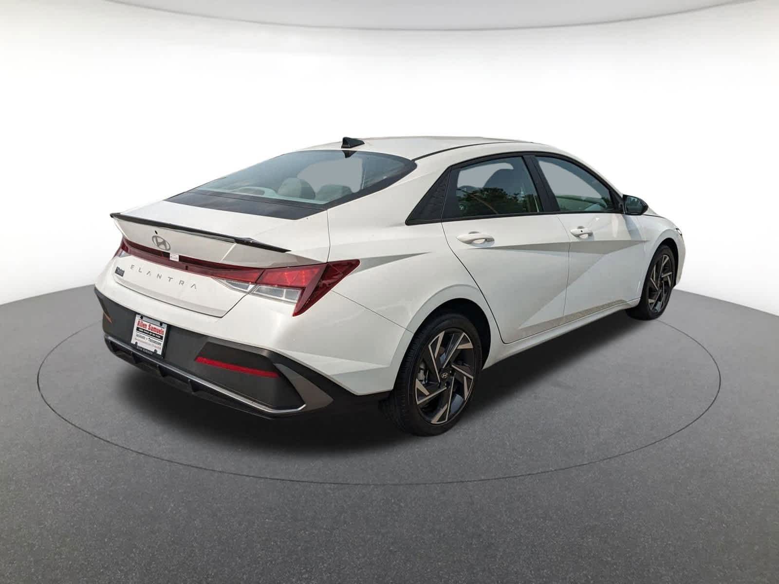new 2025 Hyundai Elantra car, priced at $25,535