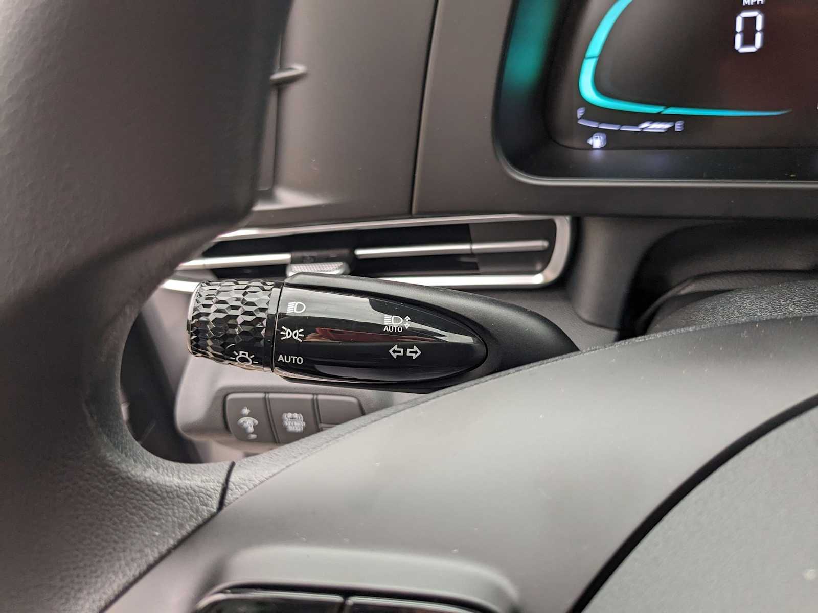 new 2025 Hyundai Elantra Hybrid car, priced at $27,270