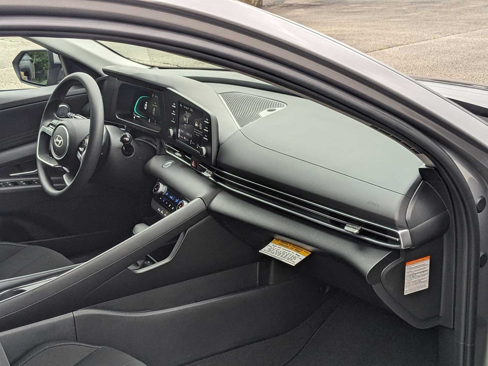 new 2025 Hyundai Elantra Hybrid car, priced at $27,270