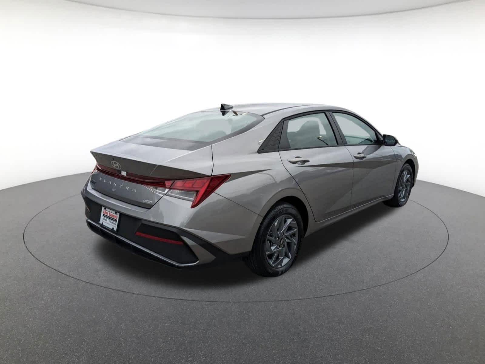 new 2025 Hyundai Elantra Hybrid car, priced at $27,270