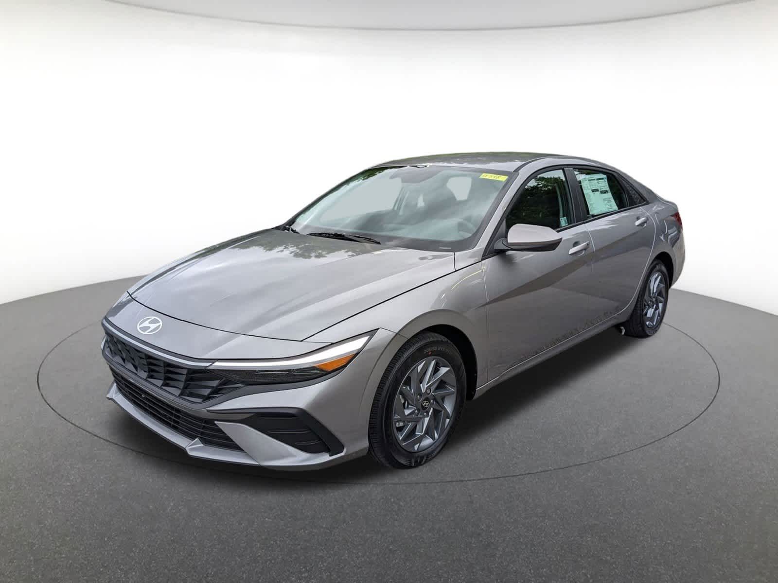 new 2025 Hyundai Elantra Hybrid car, priced at $27,270