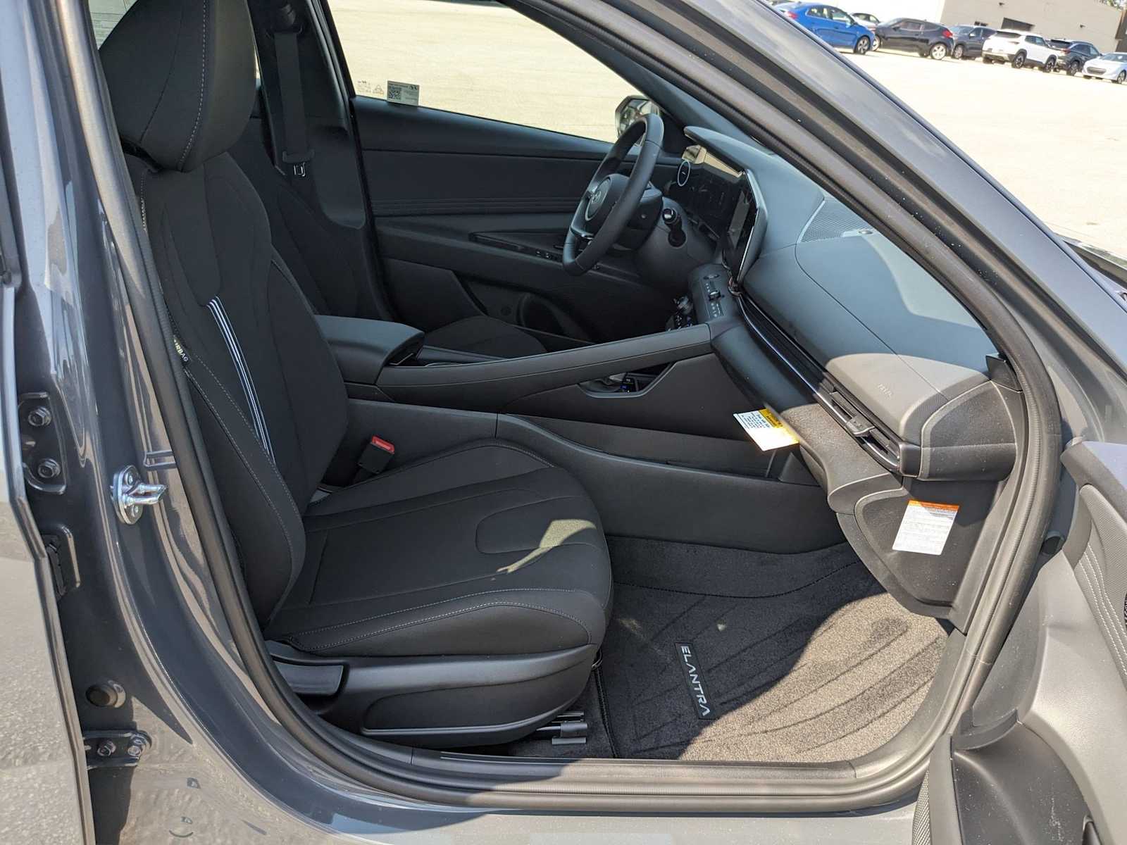 new 2025 Hyundai Elantra Hybrid car, priced at $28,330