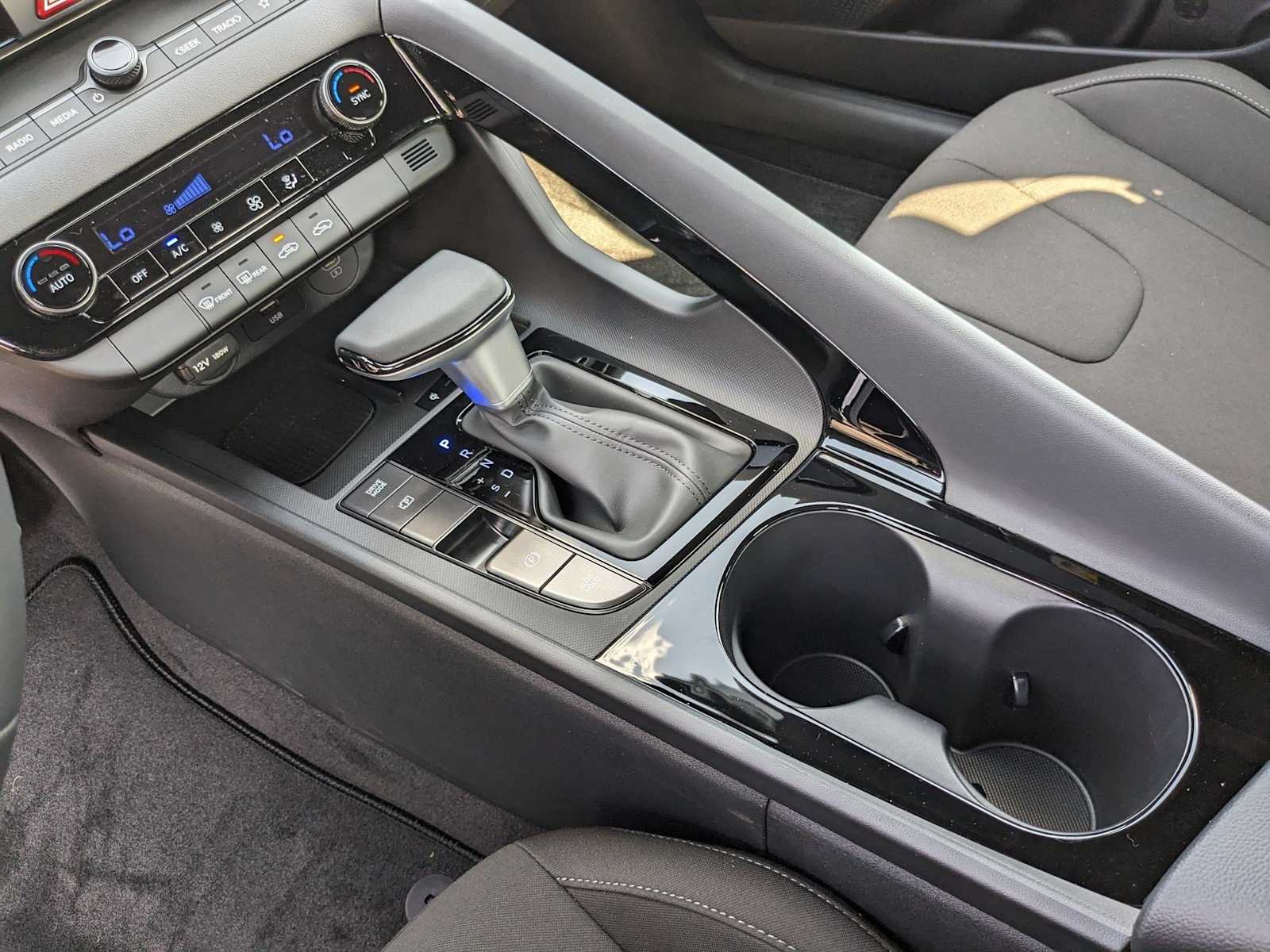 new 2025 Hyundai Elantra Hybrid car, priced at $28,330
