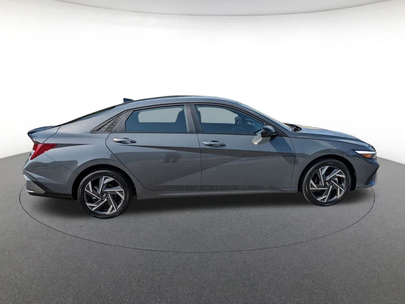 new 2025 Hyundai Elantra Hybrid car, priced at $28,330