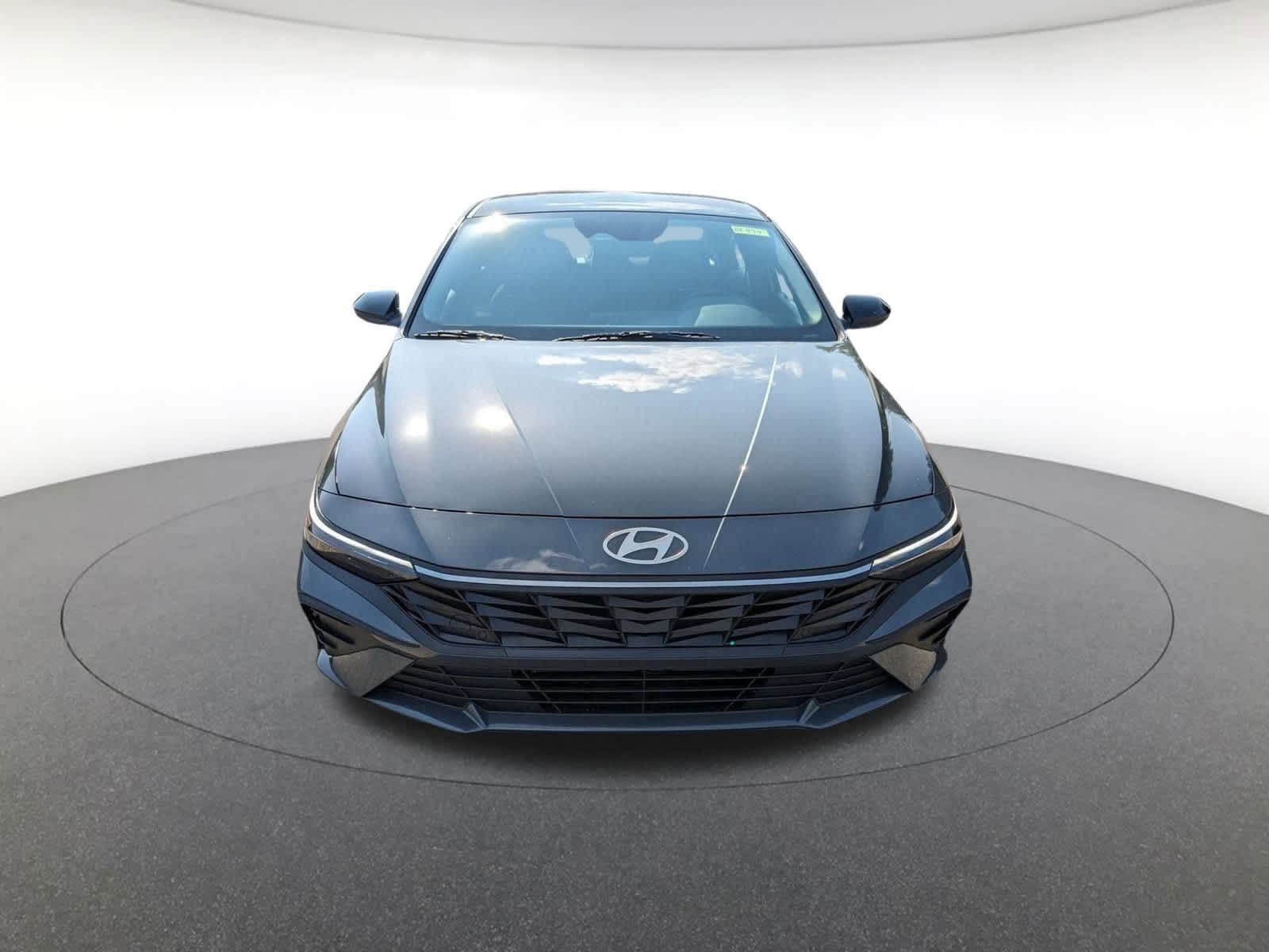 new 2025 Hyundai Elantra Hybrid car, priced at $28,330
