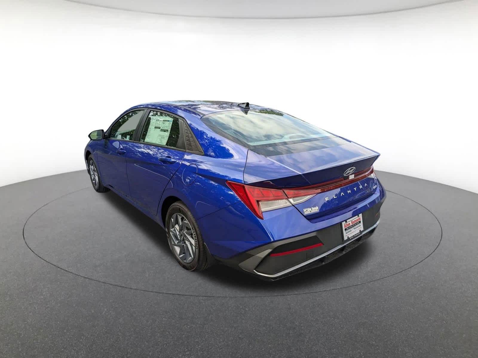 new 2025 Hyundai Elantra Hybrid car, priced at $26,431