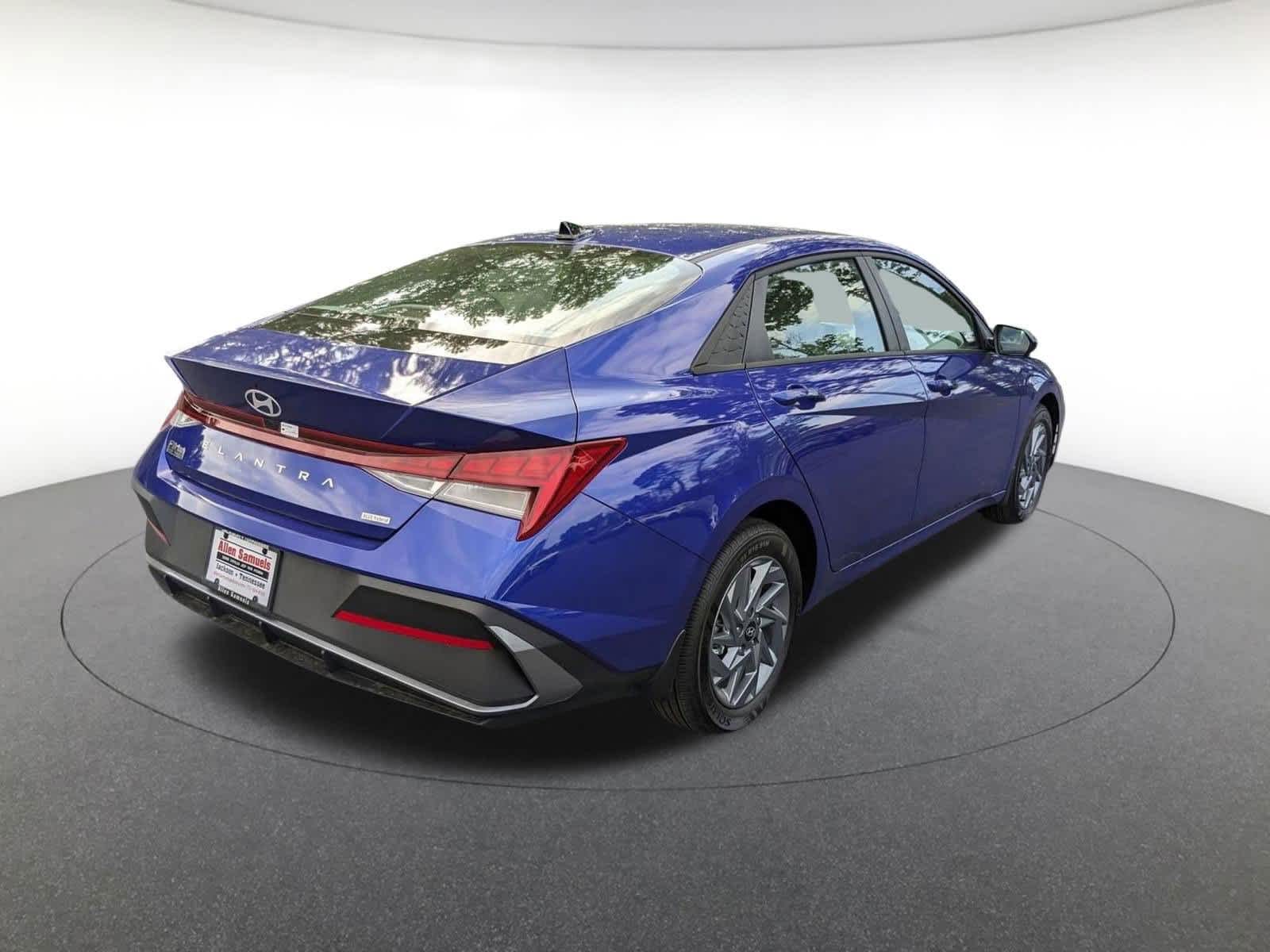 new 2025 Hyundai Elantra Hybrid car, priced at $26,431