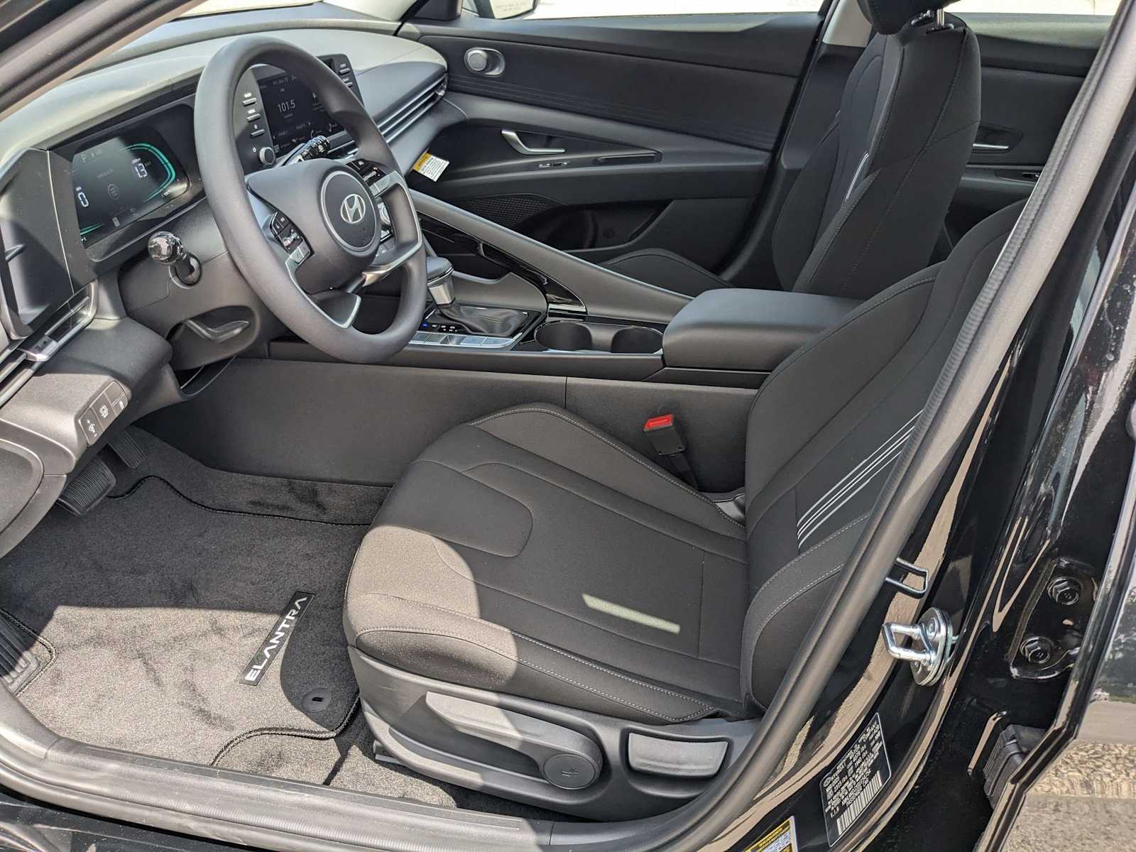 new 2025 Hyundai Elantra Hybrid car, priced at $26,431