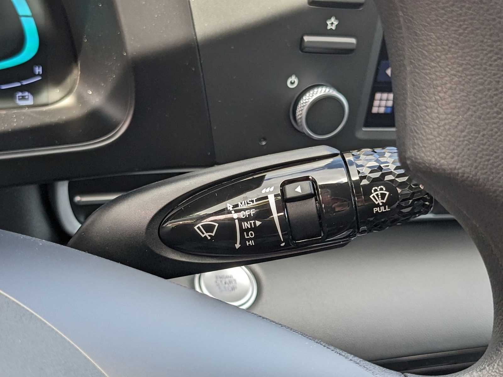 new 2025 Hyundai Elantra Hybrid car, priced at $26,431