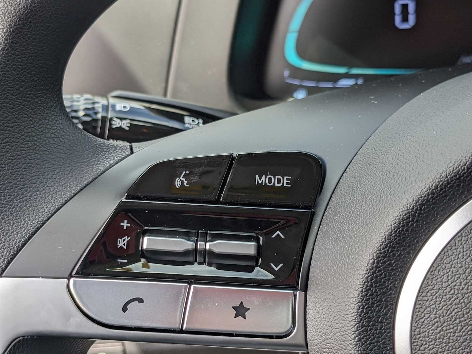 new 2025 Hyundai Elantra Hybrid car, priced at $26,431