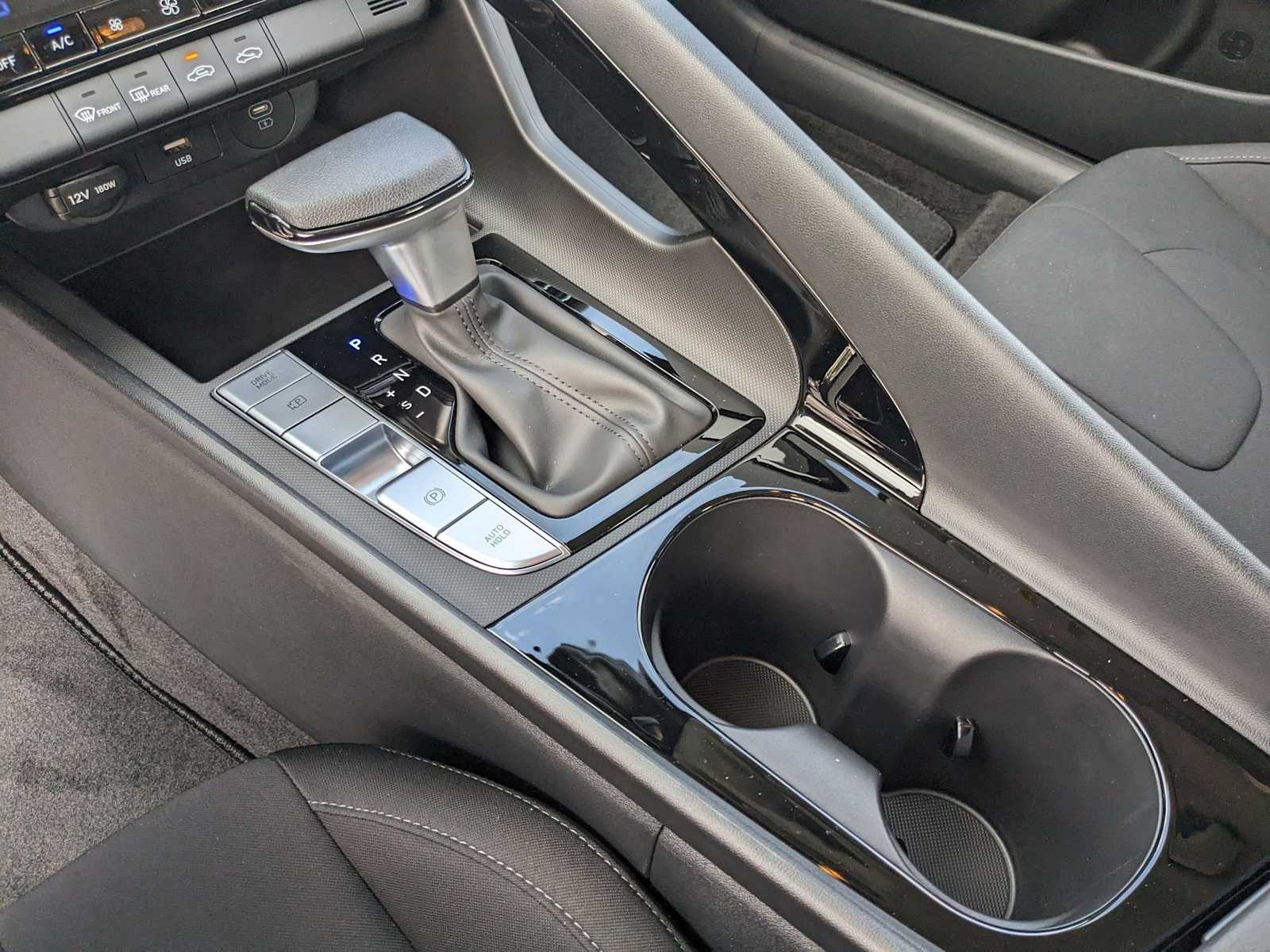 new 2025 Hyundai Elantra Hybrid car, priced at $26,431
