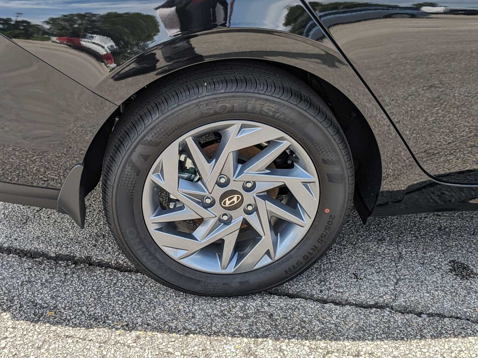 new 2025 Hyundai Elantra Hybrid car, priced at $26,431