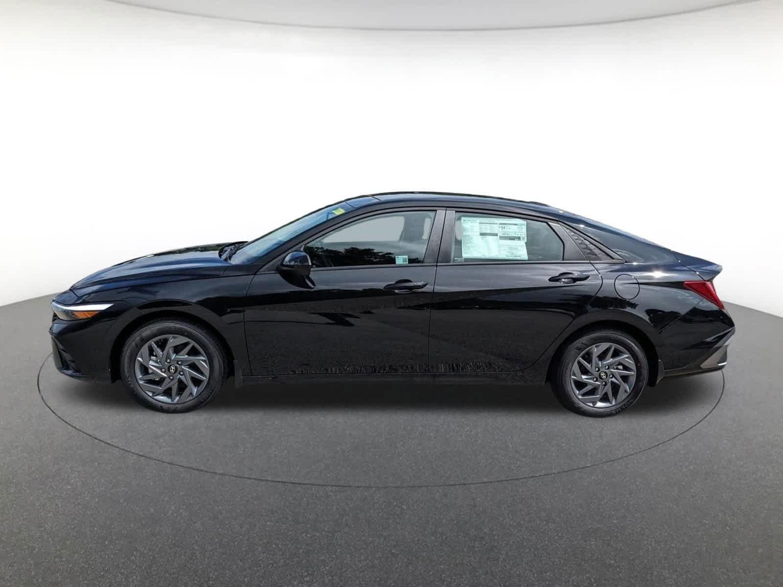 new 2025 Hyundai Elantra Hybrid car, priced at $26,431