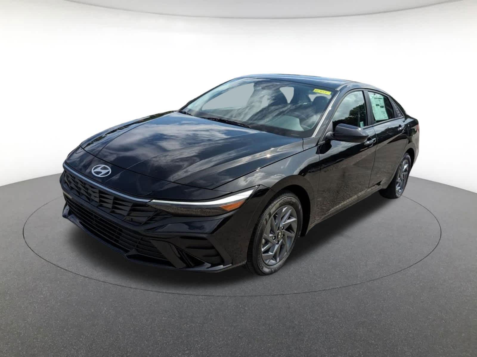 new 2025 Hyundai Elantra Hybrid car, priced at $26,431