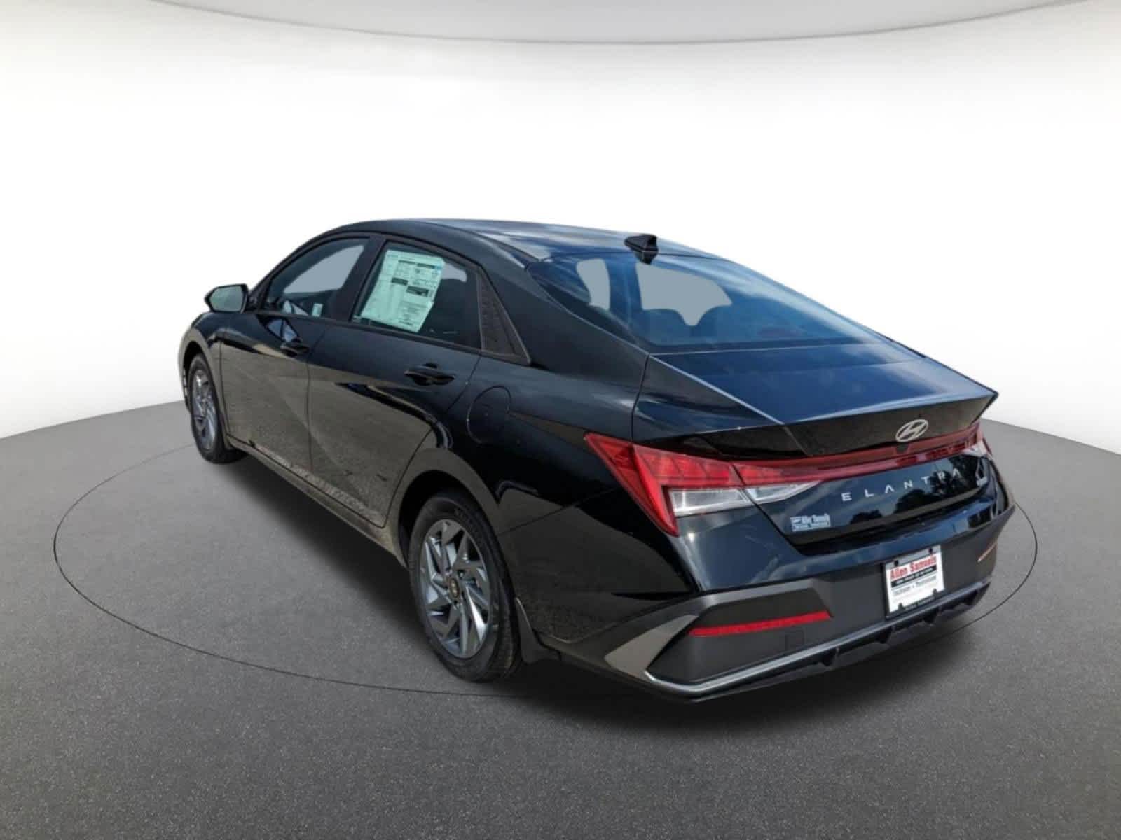 new 2025 Hyundai Elantra Hybrid car, priced at $26,431