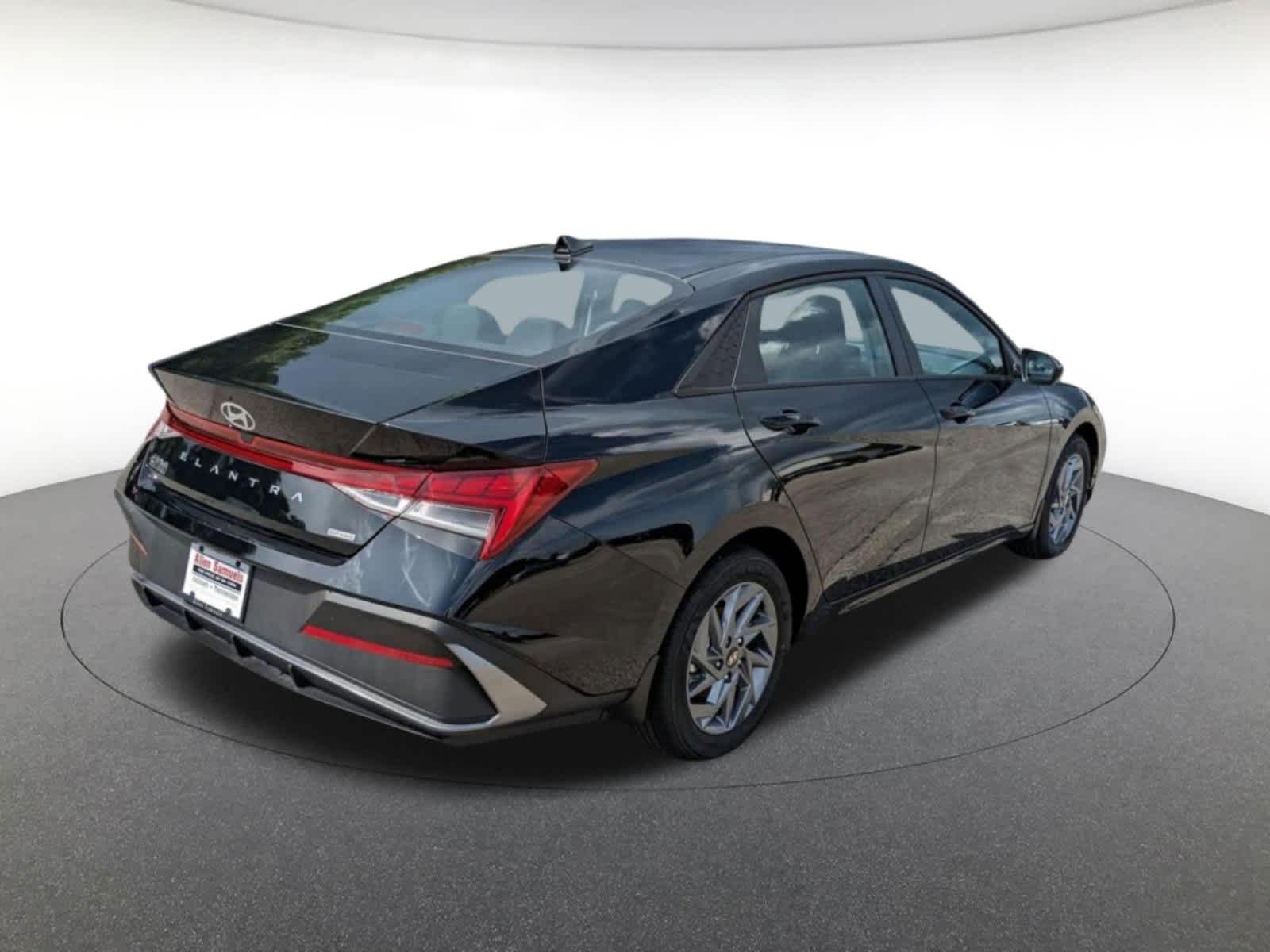 new 2025 Hyundai Elantra Hybrid car, priced at $26,431