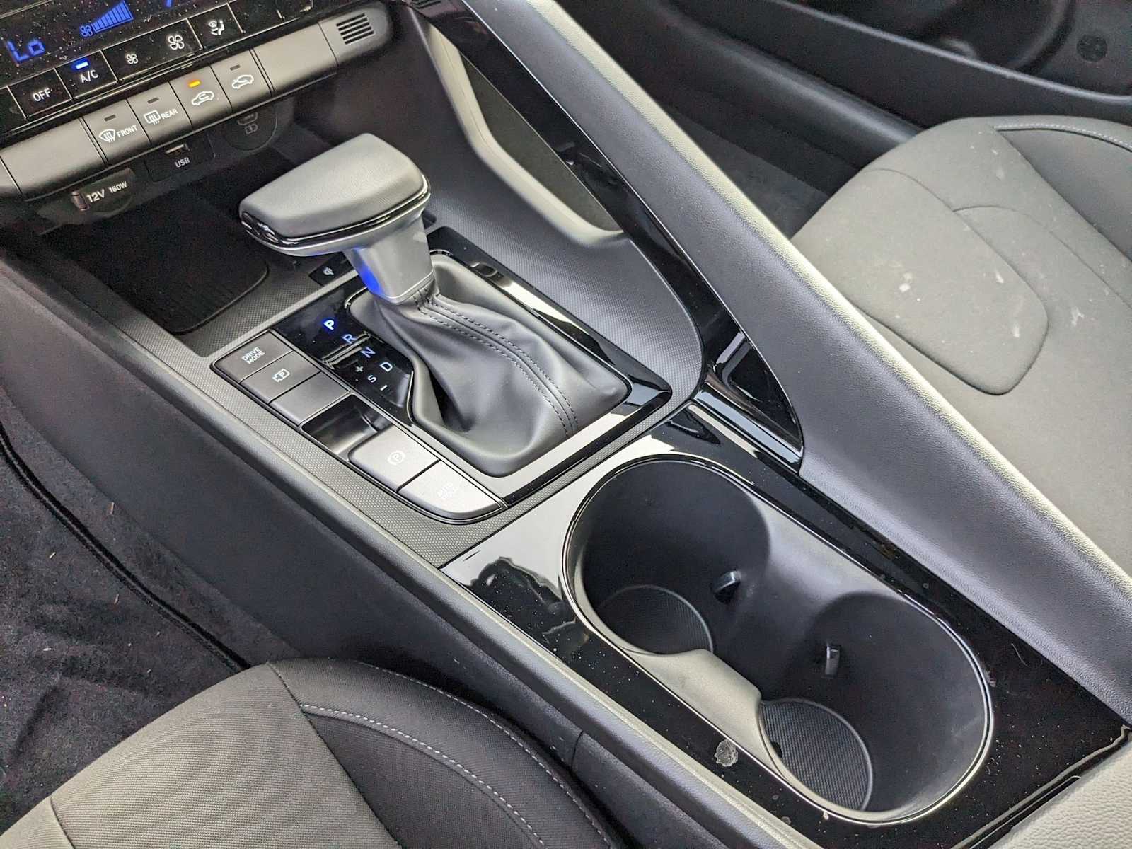 new 2025 Hyundai Elantra Hybrid car, priced at $29,205