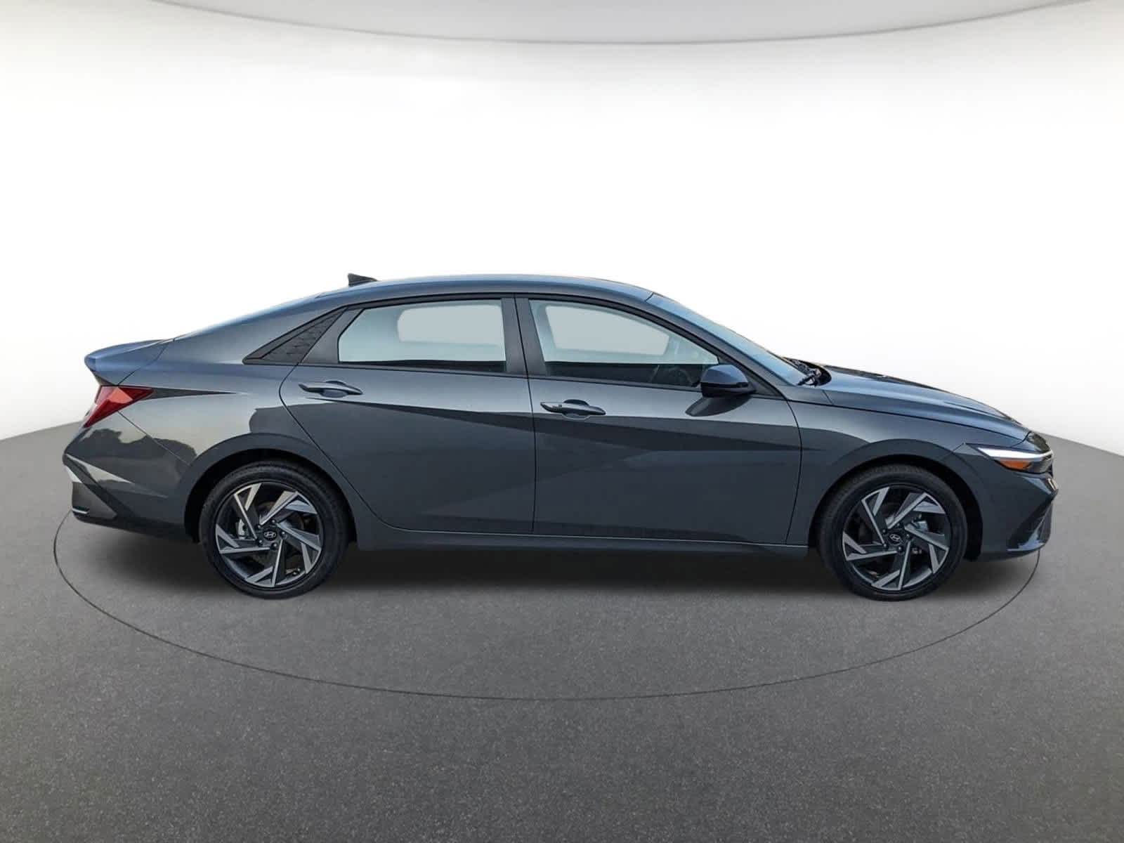 new 2025 Hyundai Elantra Hybrid car, priced at $29,205