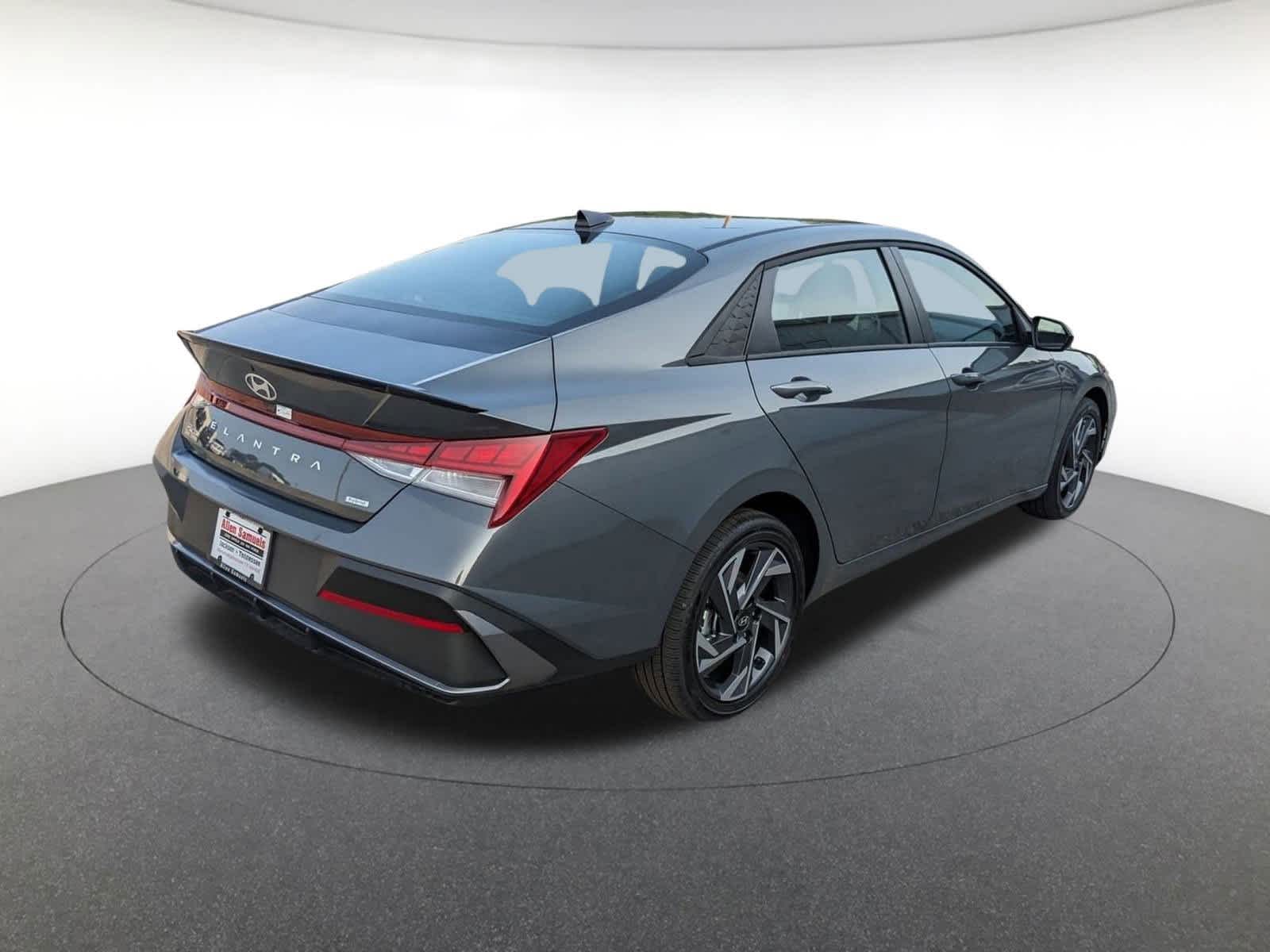 new 2025 Hyundai Elantra Hybrid car, priced at $29,205