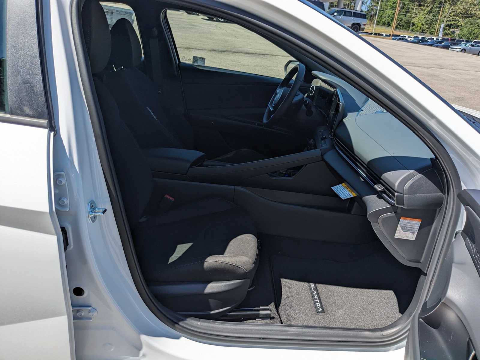 new 2025 Hyundai Elantra Hybrid car, priced at $29,705