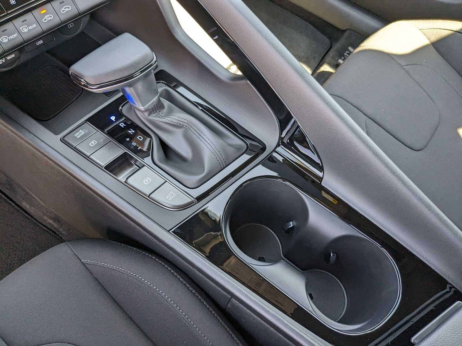 new 2025 Hyundai Elantra Hybrid car, priced at $29,705