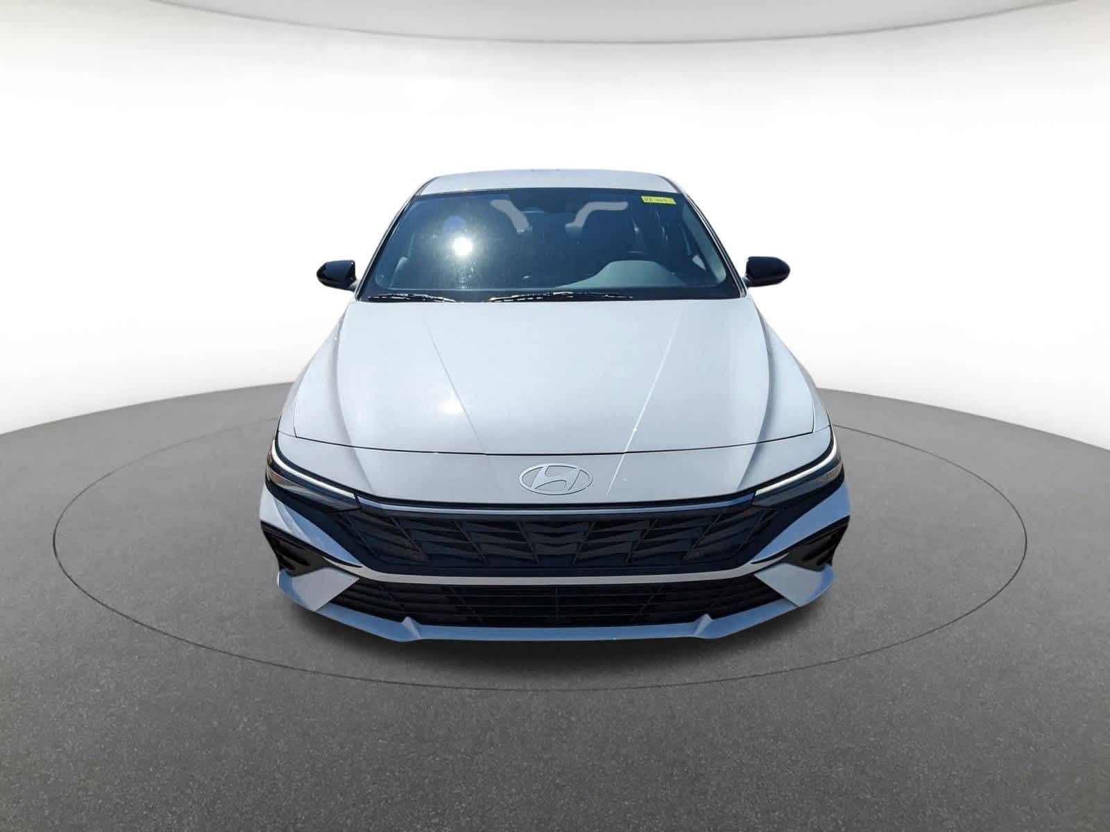 new 2025 Hyundai Elantra Hybrid car, priced at $29,705