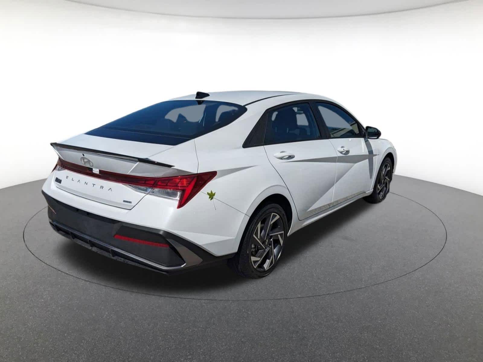 new 2025 Hyundai Elantra Hybrid car, priced at $29,705