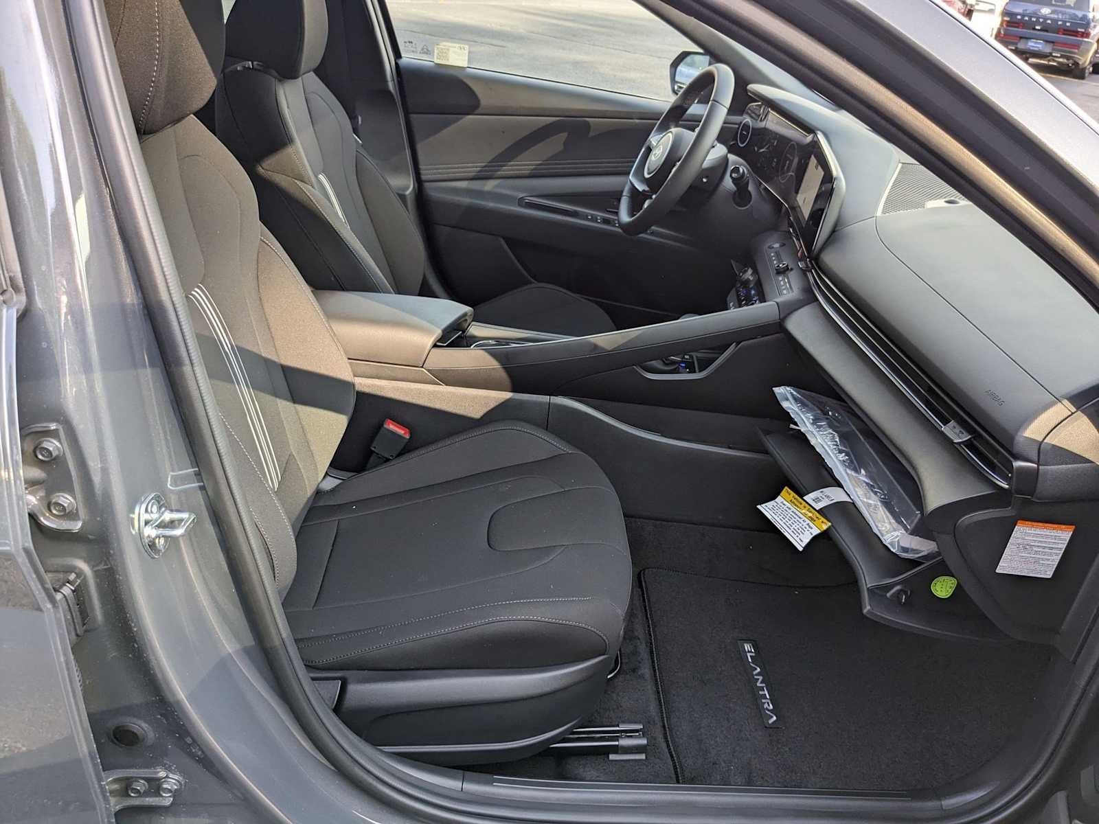 new 2025 Hyundai Elantra Hybrid car, priced at $28,330
