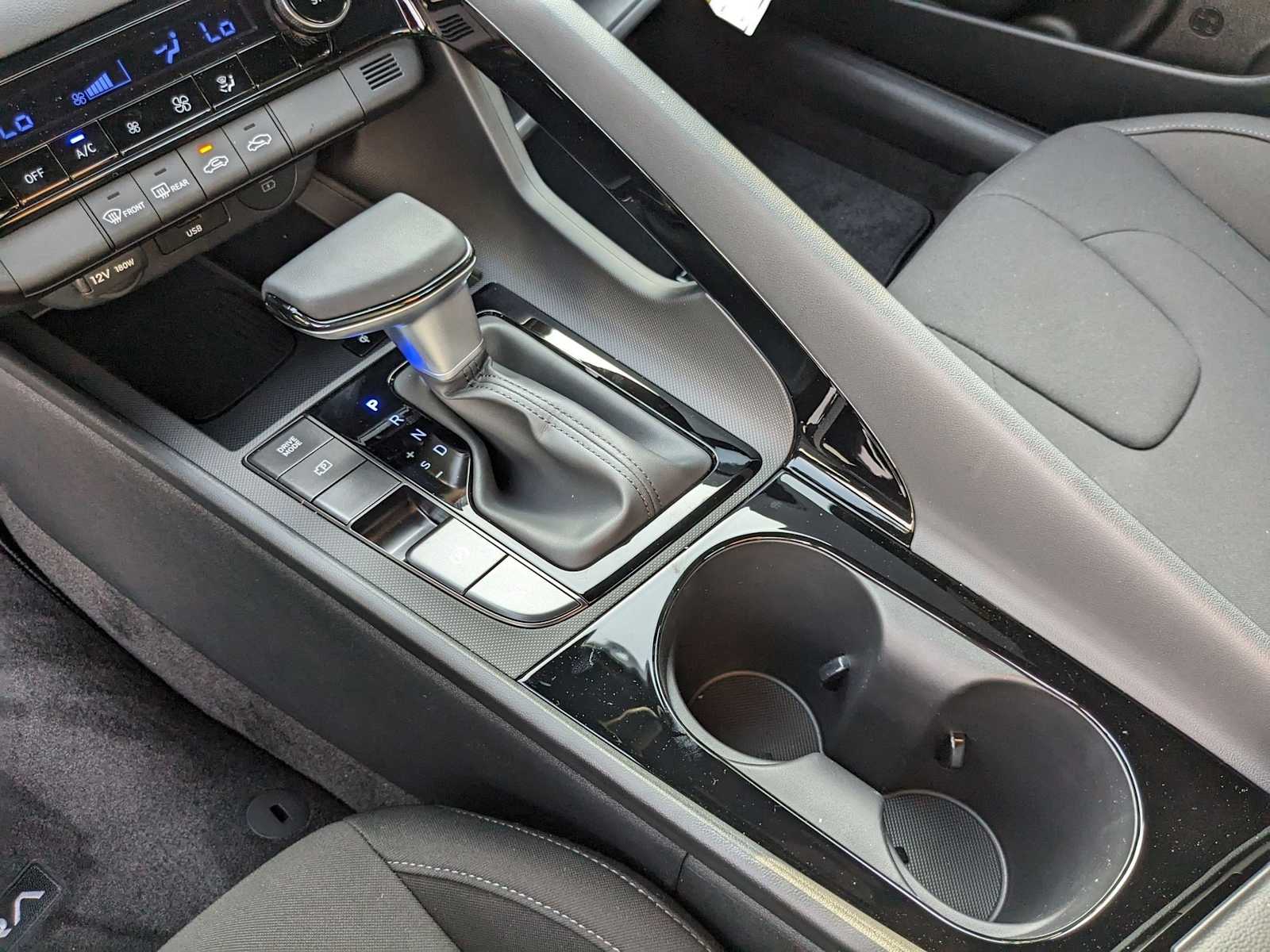 new 2025 Hyundai Elantra Hybrid car, priced at $28,330