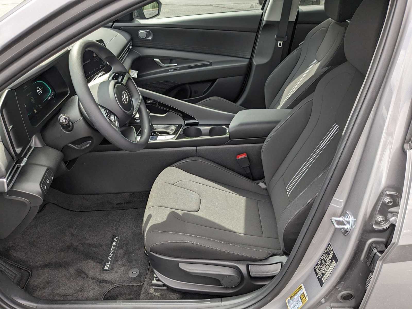 new 2025 Hyundai Elantra Hybrid car, priced at $26,431