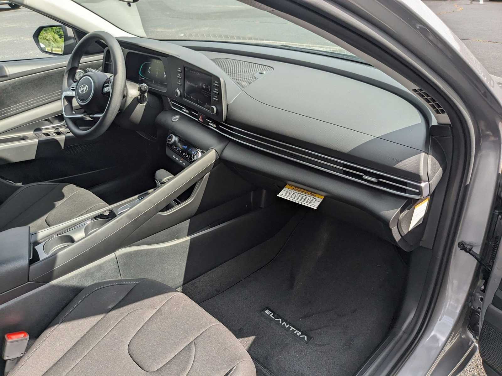new 2025 Hyundai Elantra Hybrid car, priced at $26,431