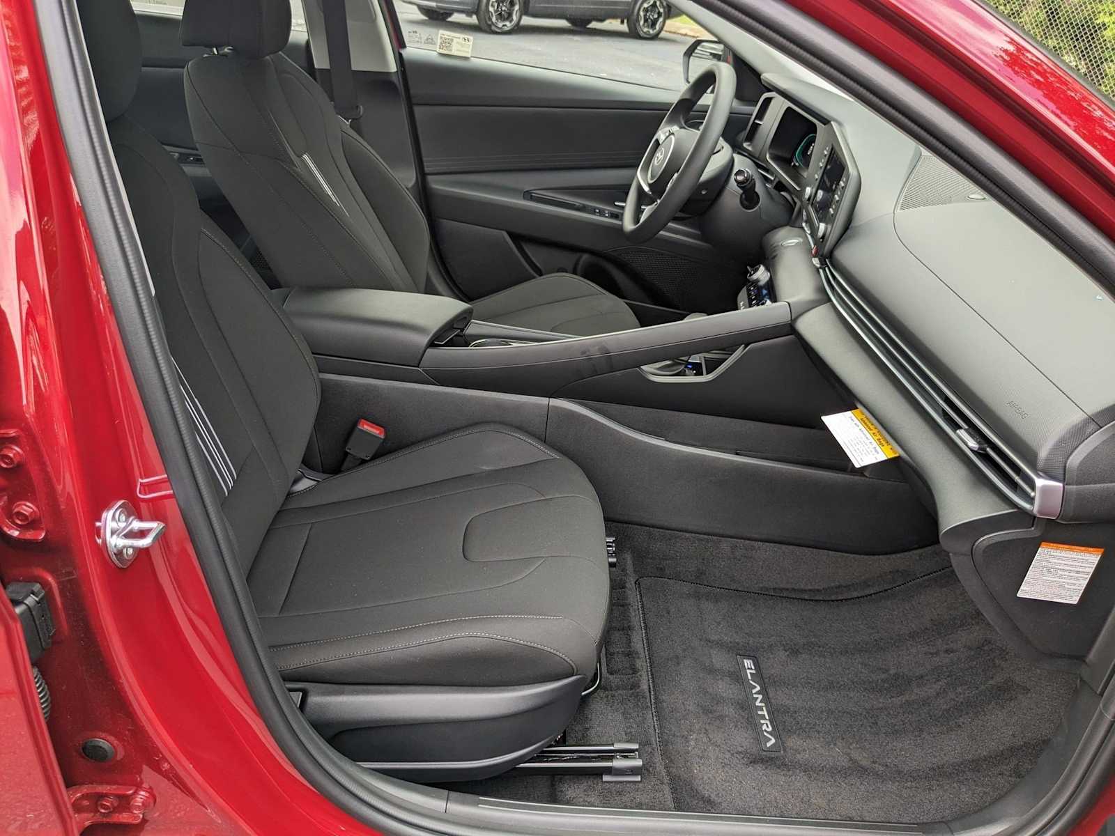 new 2025 Hyundai Elantra Hybrid car, priced at $26,911