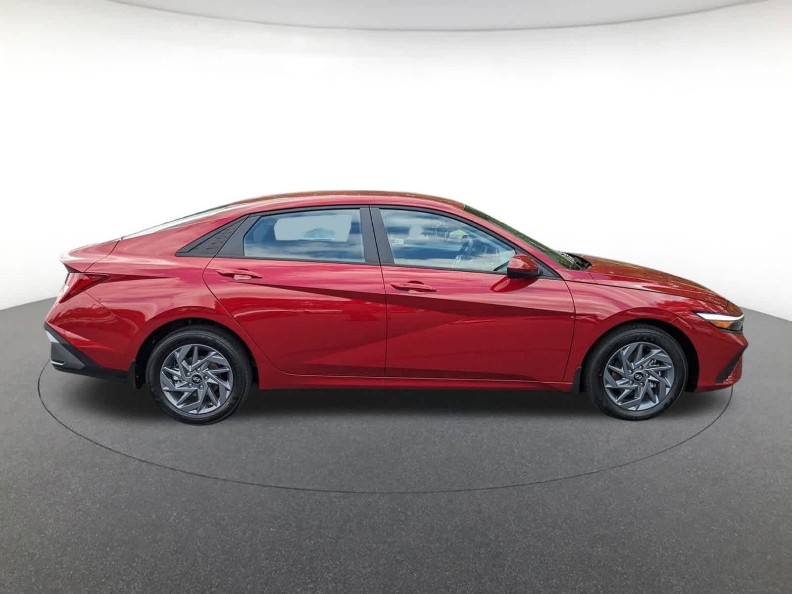 new 2025 Hyundai Elantra Hybrid car, priced at $26,911