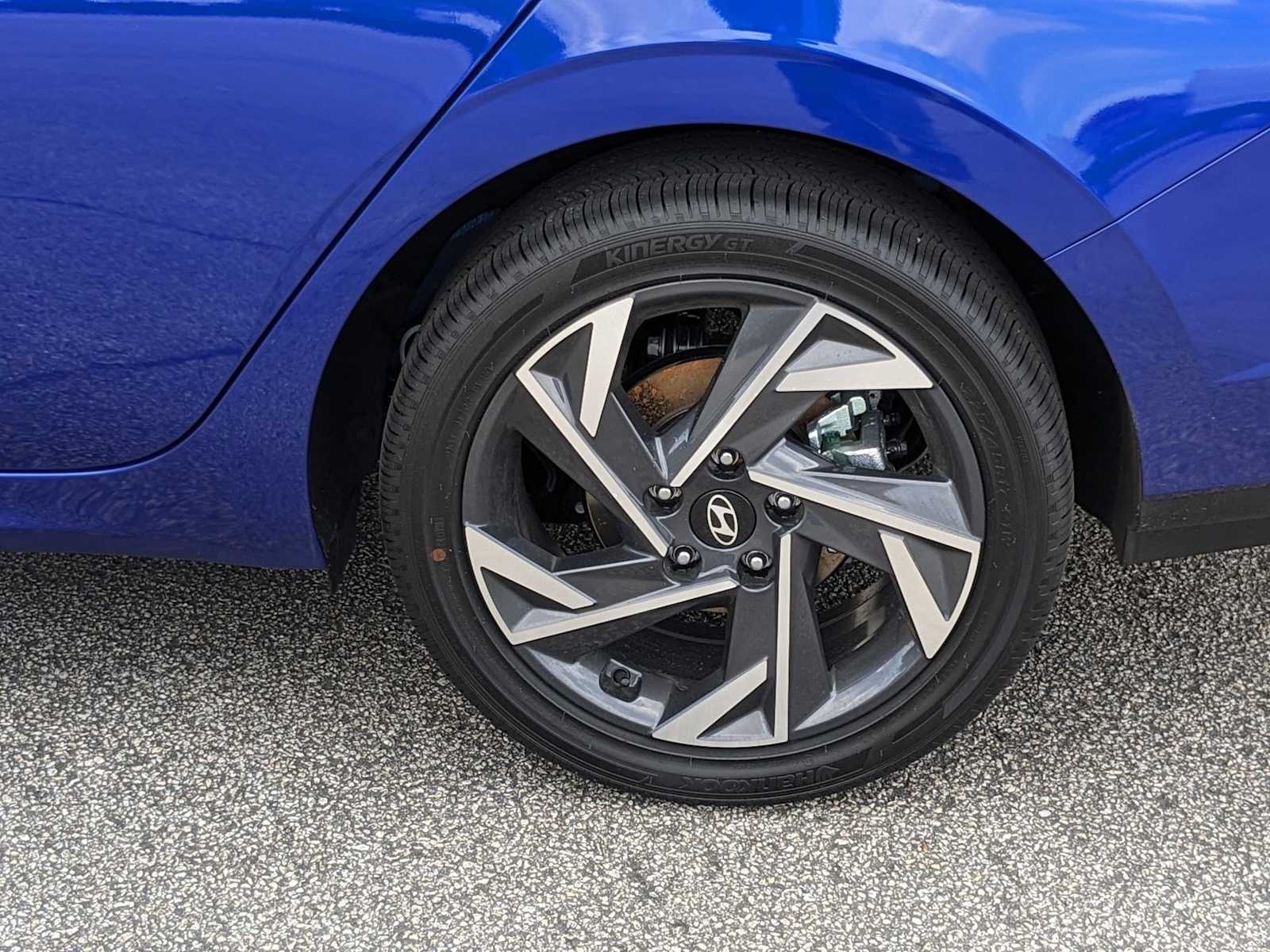 new 2025 Hyundai Elantra Hybrid car, priced at $28,330