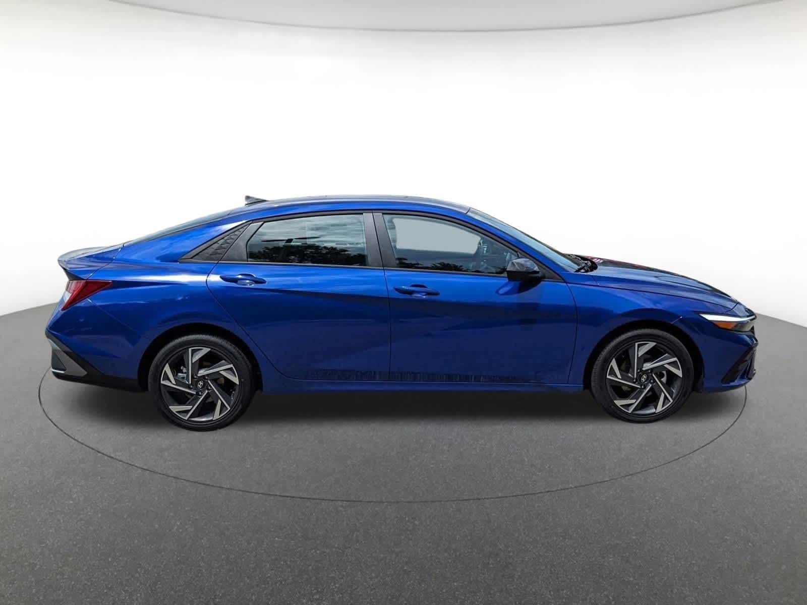 new 2025 Hyundai Elantra Hybrid car, priced at $28,330