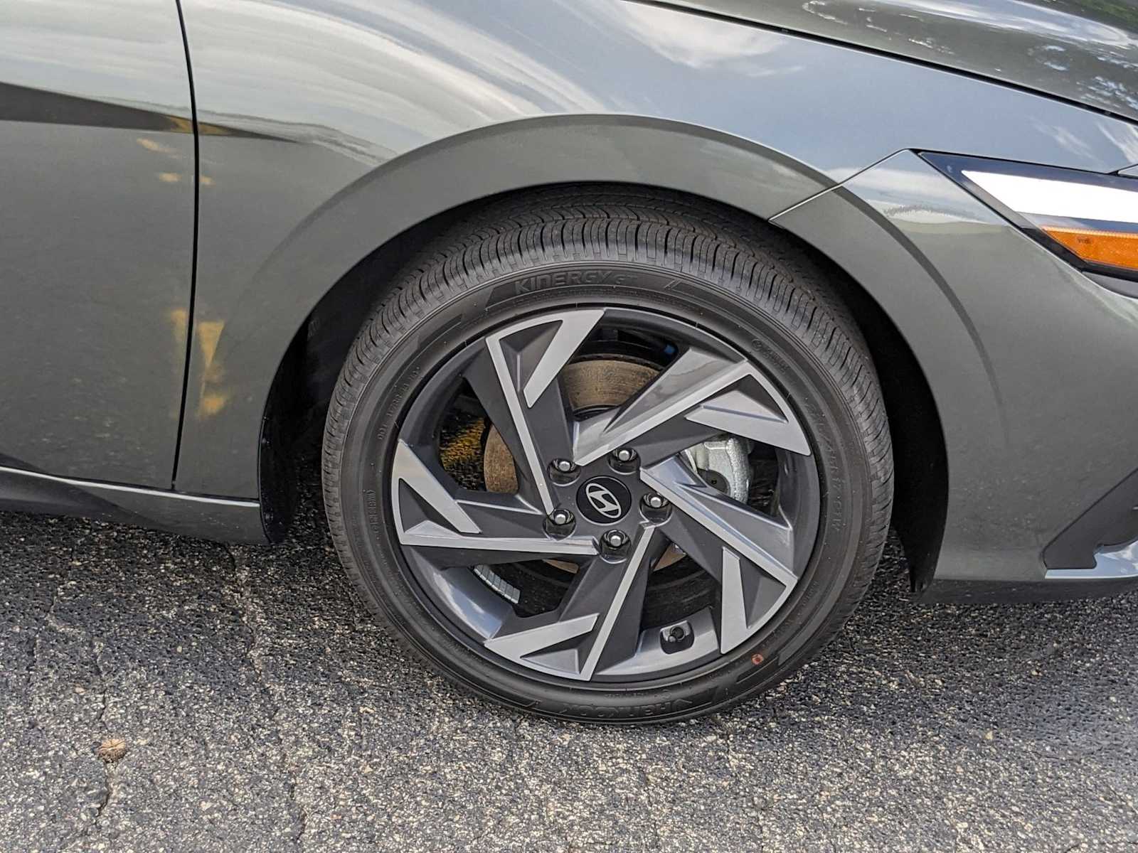 new 2025 Hyundai Elantra Hybrid car, priced at $29,205