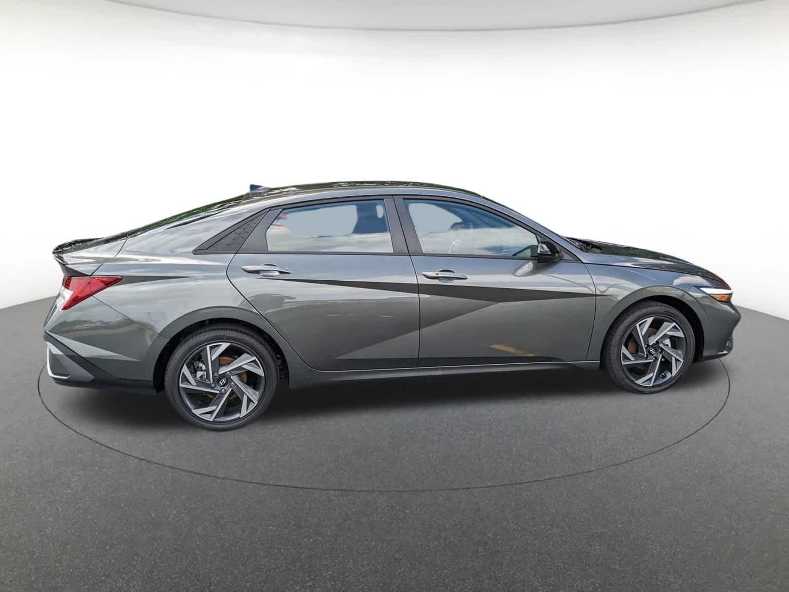 new 2025 Hyundai Elantra Hybrid car, priced at $29,205
