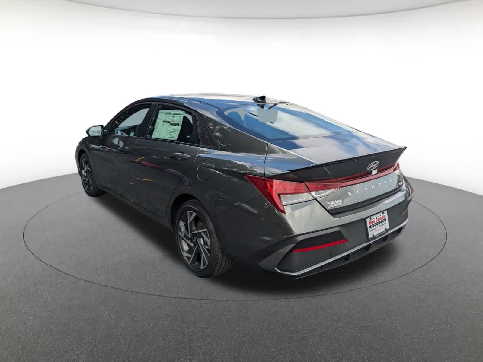 new 2025 Hyundai Elantra Hybrid car, priced at $29,205