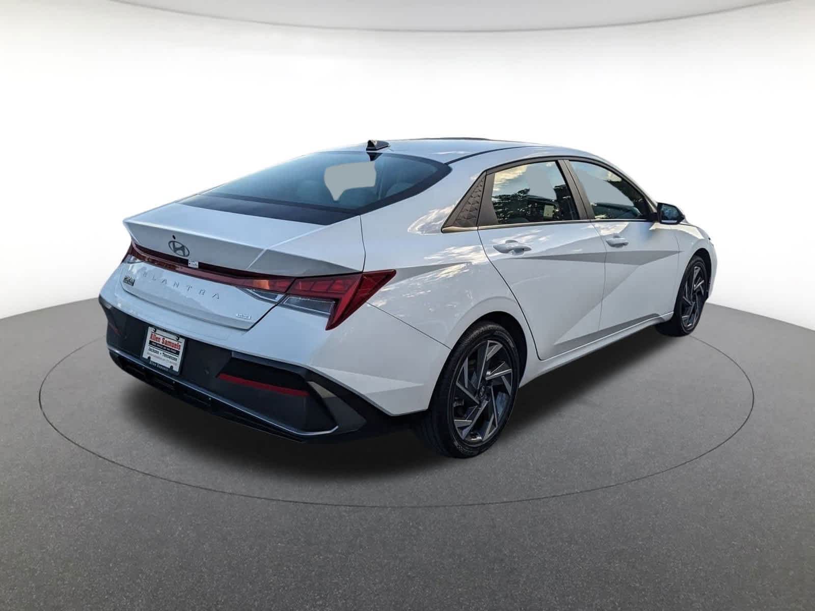 used 2024 Hyundai Elantra Hybrid car, priced at $25,300