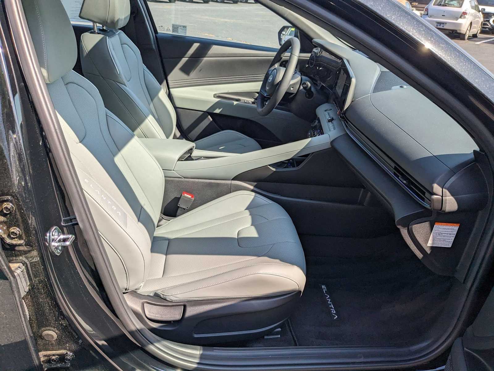 new 2025 Hyundai Elantra Hybrid car, priced at $30,540
