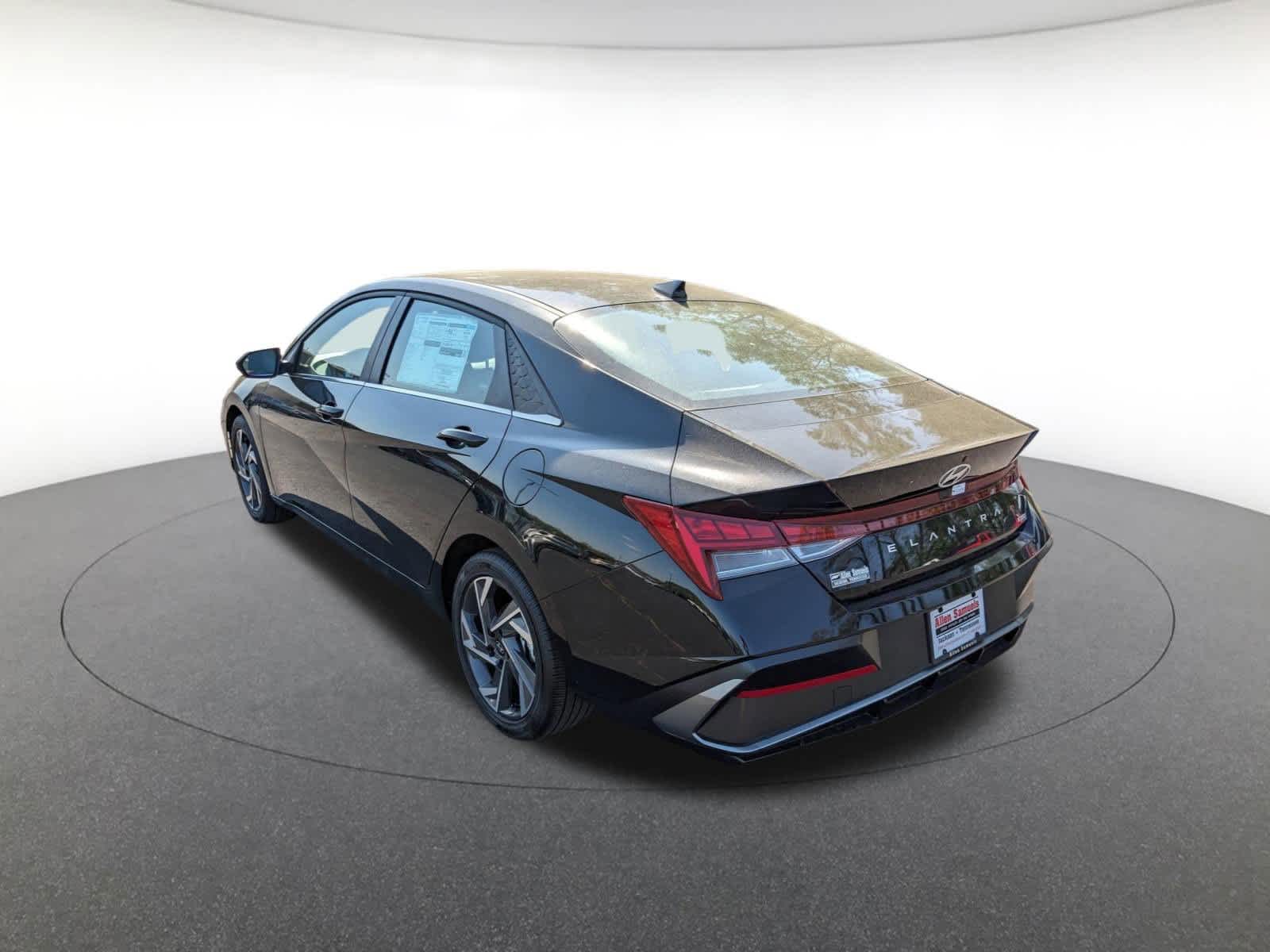 new 2025 Hyundai Elantra Hybrid car, priced at $30,540