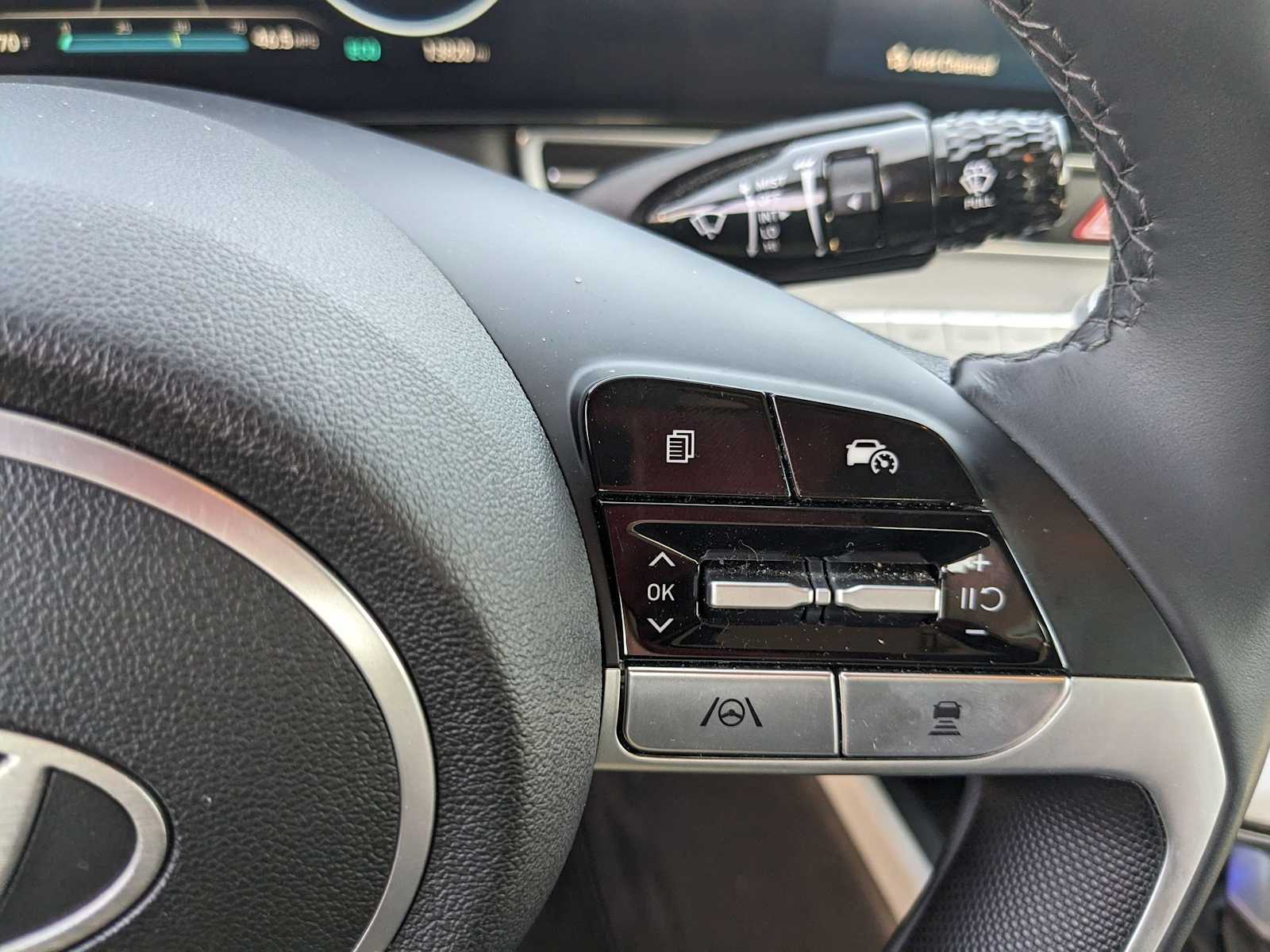 used 2024 Hyundai Elantra Hybrid car, priced at $25,500