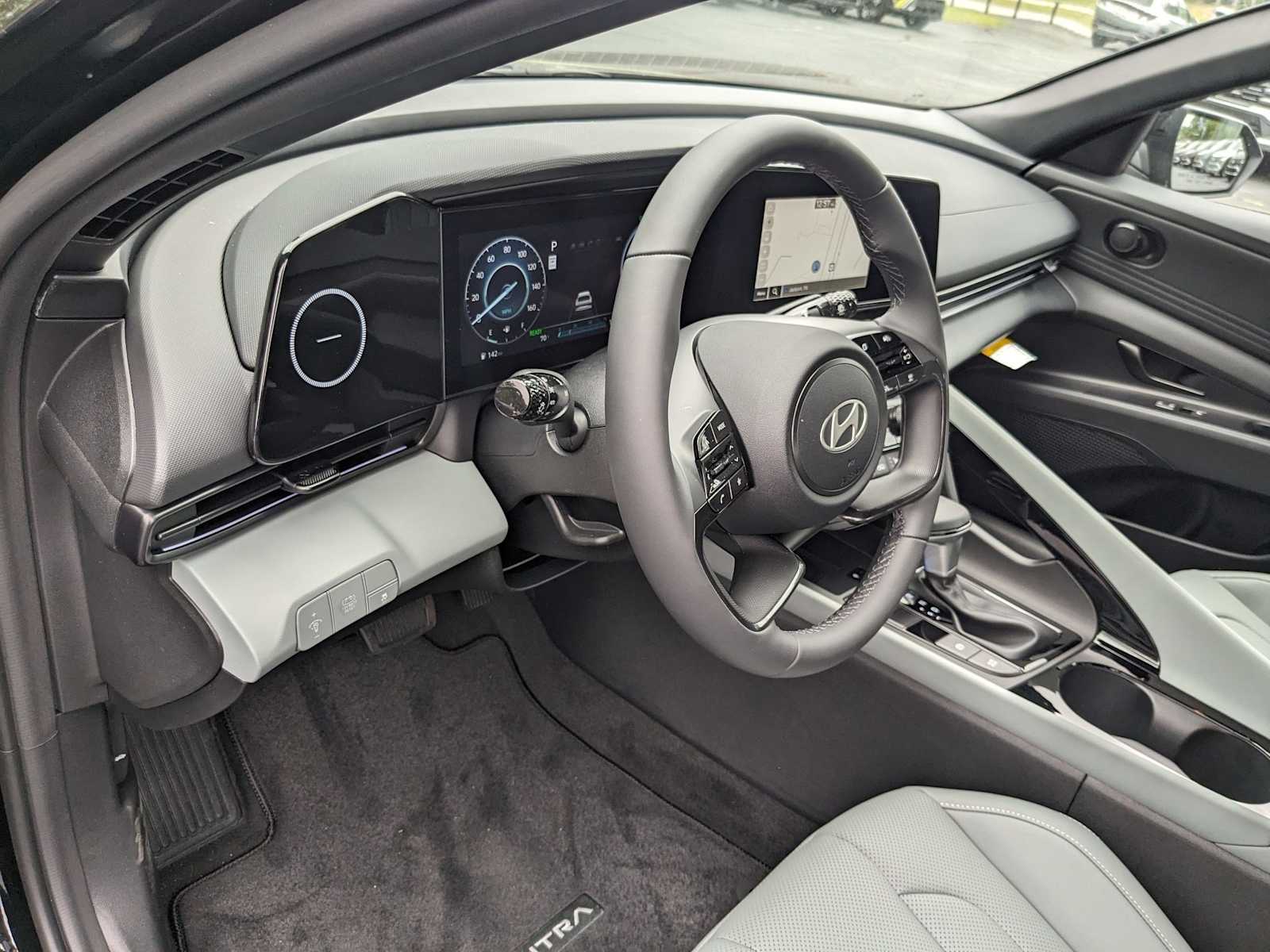 new 2025 Hyundai Elantra Hybrid car, priced at $30,652